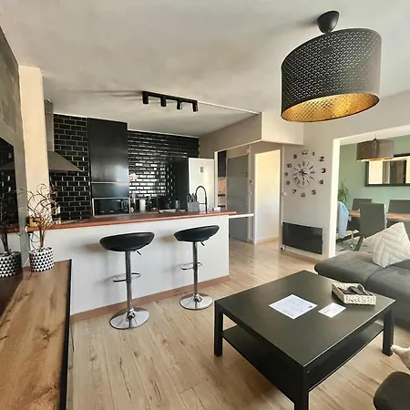 Ariane - 4-6p - Near Spacial Center & Metro Apartamento